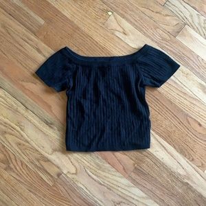 Off the shoulder black cropped shirt, knit